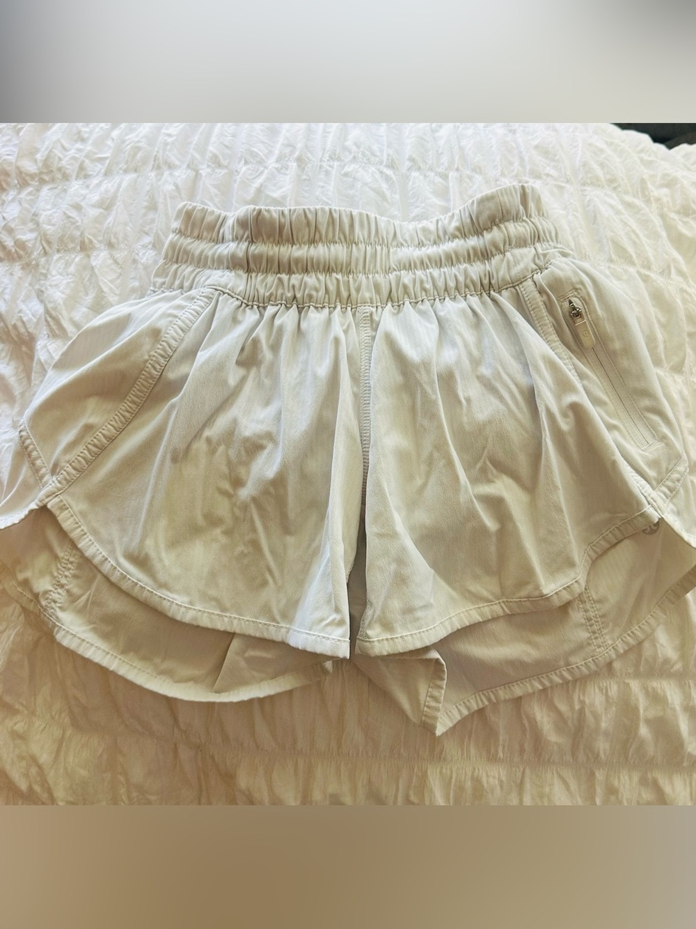 Lululemon Athletica Shorts | Lululemon Tracker Short V 4" White (off white)
